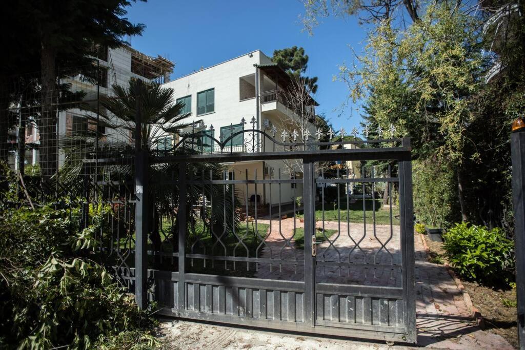 The Pine Grove Villa
