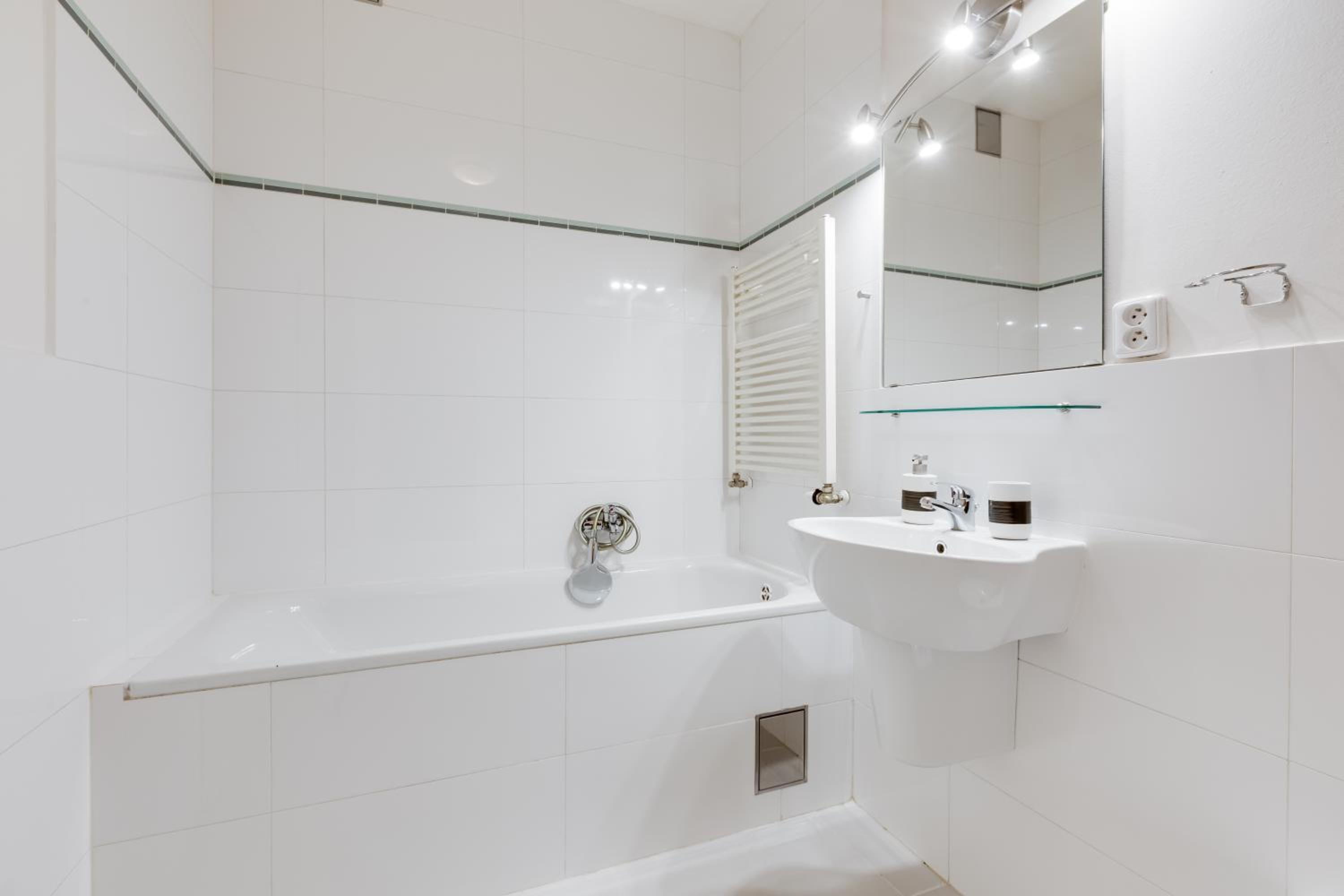 Luxury Riverside Apartments In The Center Of Prague