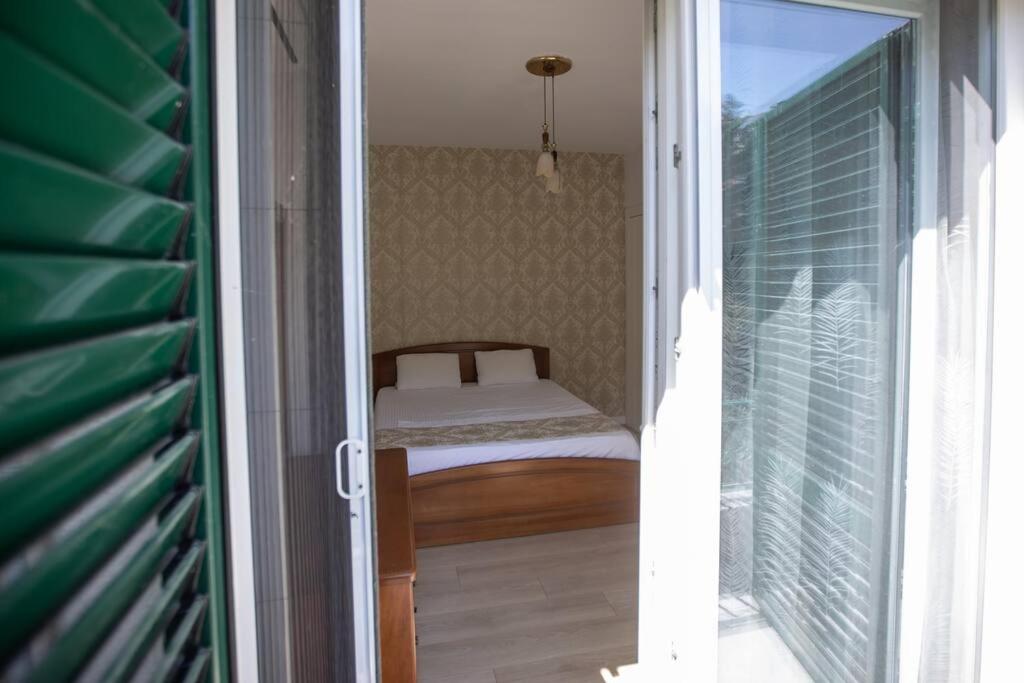 The Pine Grove Villa