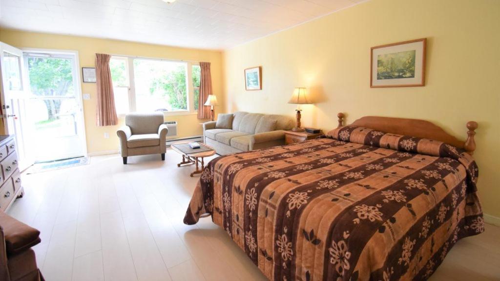 Lakeview Lodge and Cottages