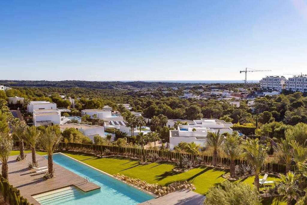 Apartamento único de 3 dormitorios en las Colinas view 5