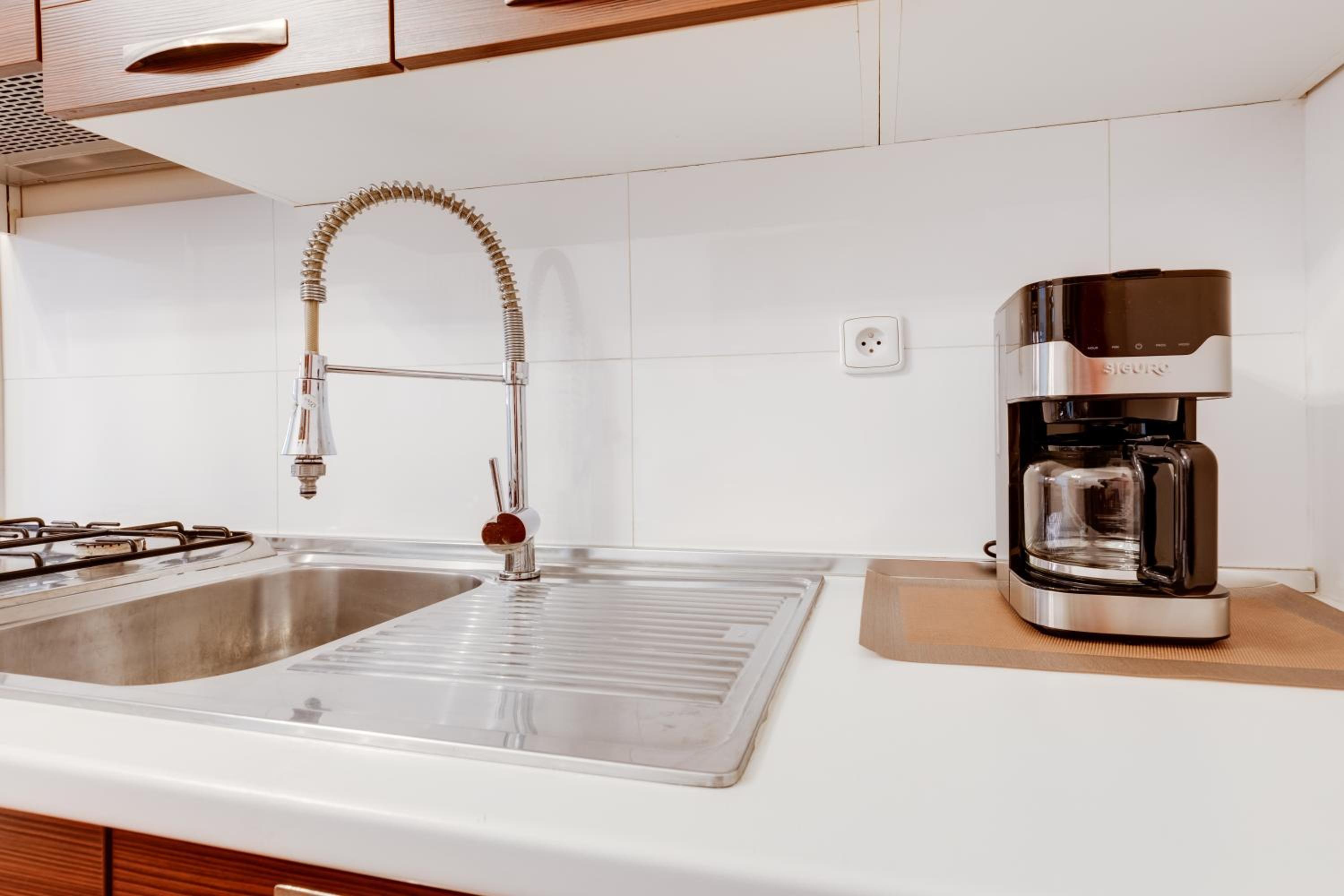 Luxury Riverside Apartments In The Center Of Prague