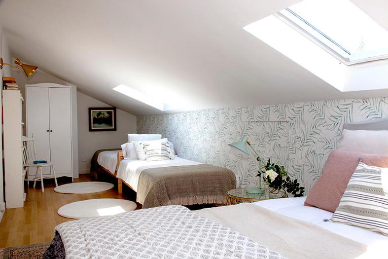 Wishome-Casa muy grande con precioso jardín y piscina en Comillas