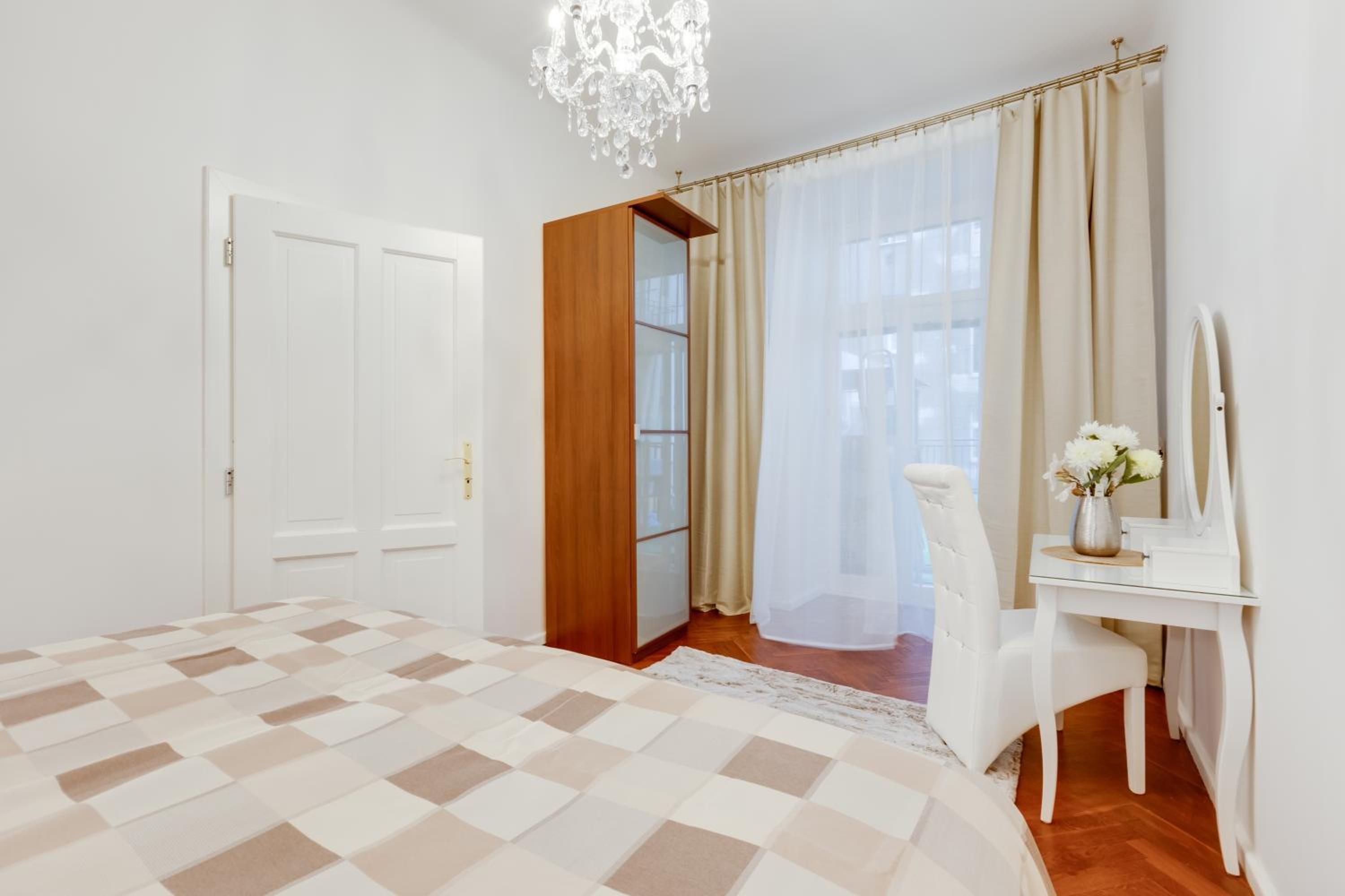 Luxury Riverside Apartments In The Center Of Prague