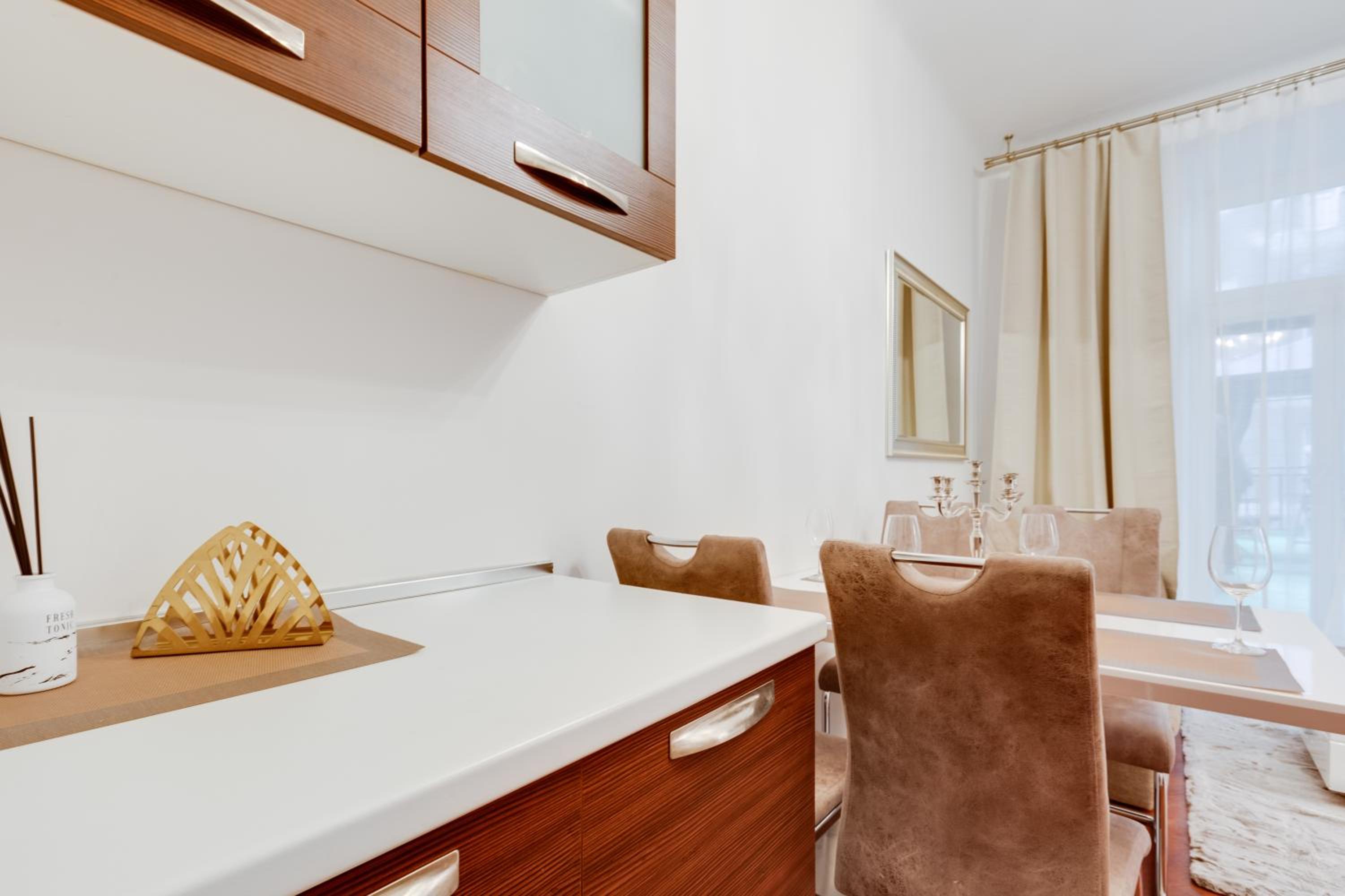 Luxury Riverside Apartments In The Center Of Prague