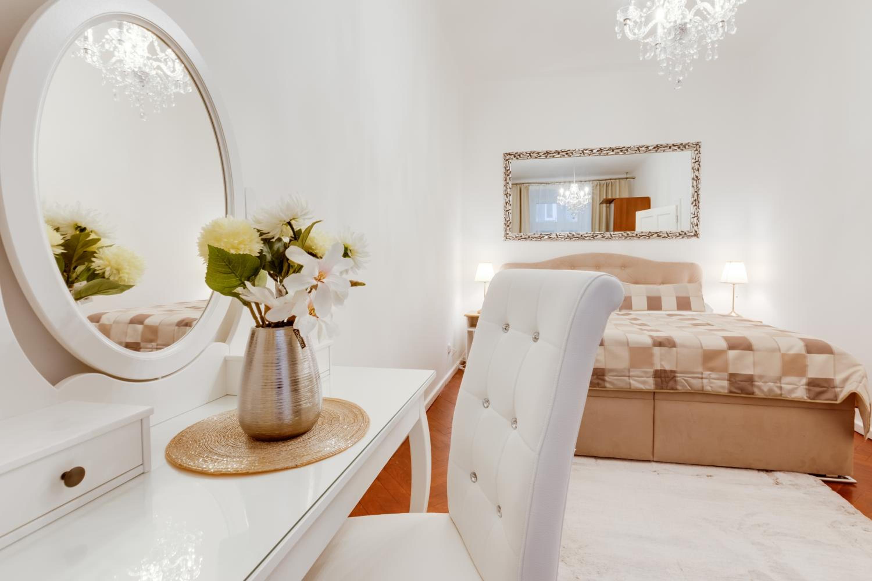 Luxury Riverside Apartments In The Center Of Prague