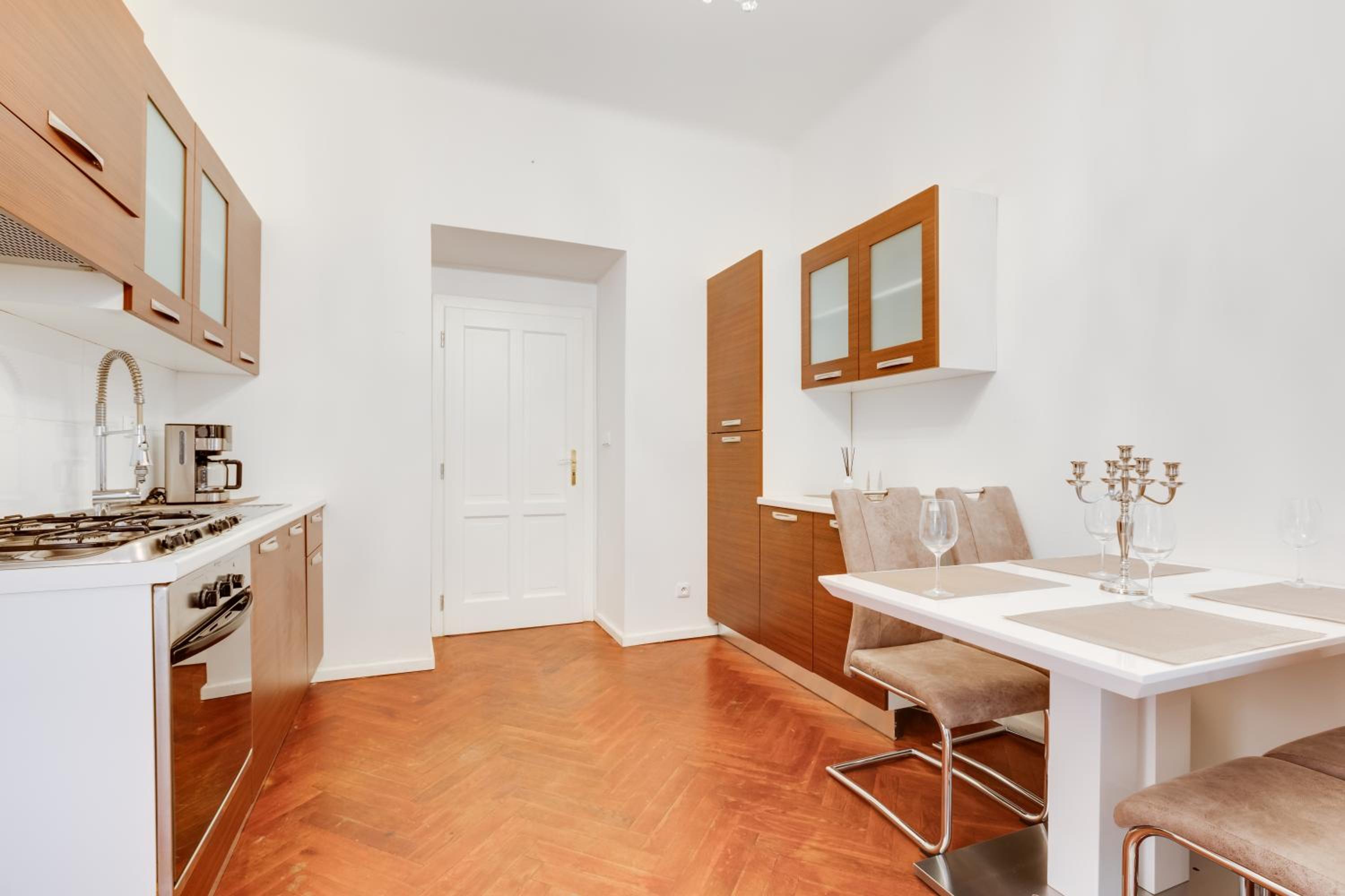 Luxury Riverside Apartments In The Center Of Prague