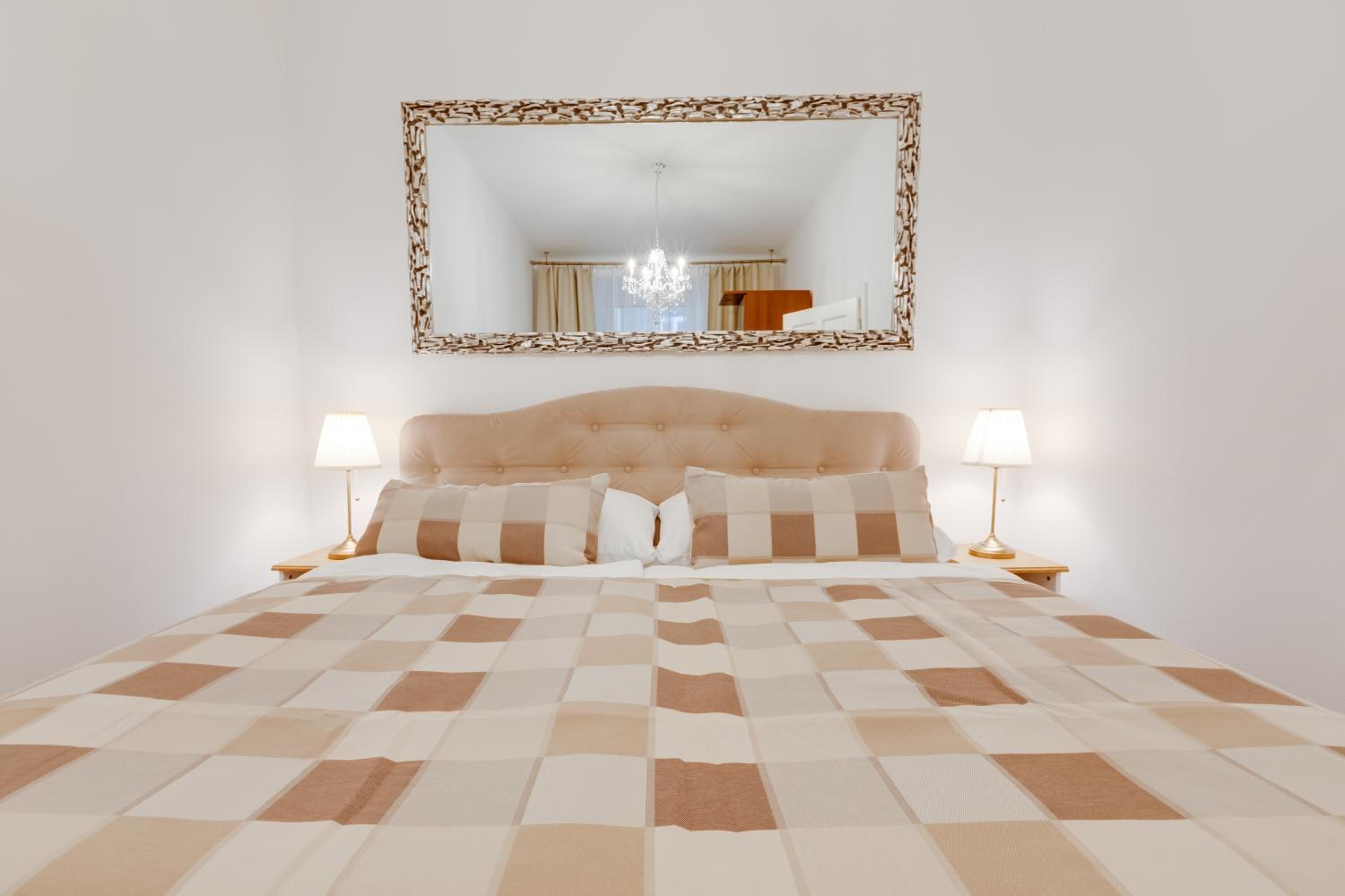 Luxury Riverside Apartments In The Center Of Prague