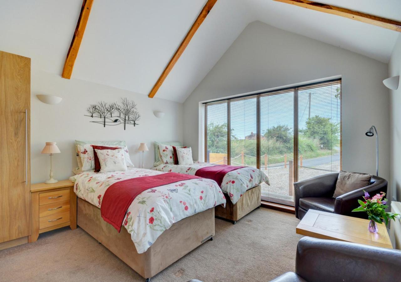 1 Bed in Acle oc-1256
