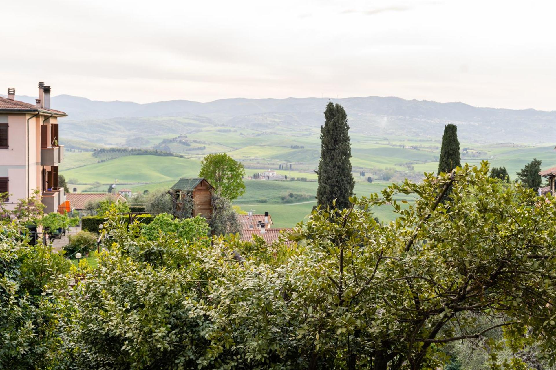 Lajatico Rentals - Casa di Alice nel Borgo view 3
