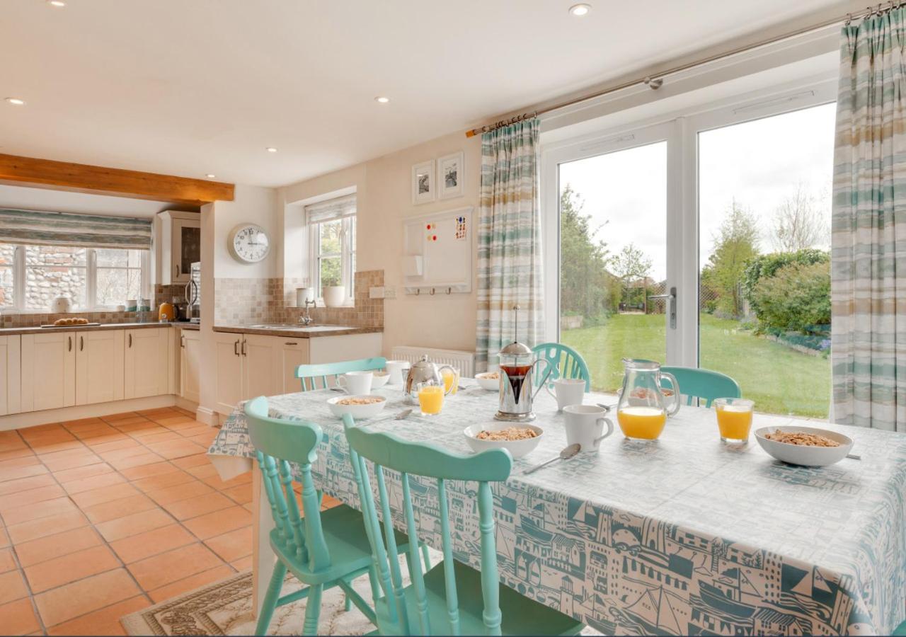 3 Bed in Bodham oc-1638 view 2