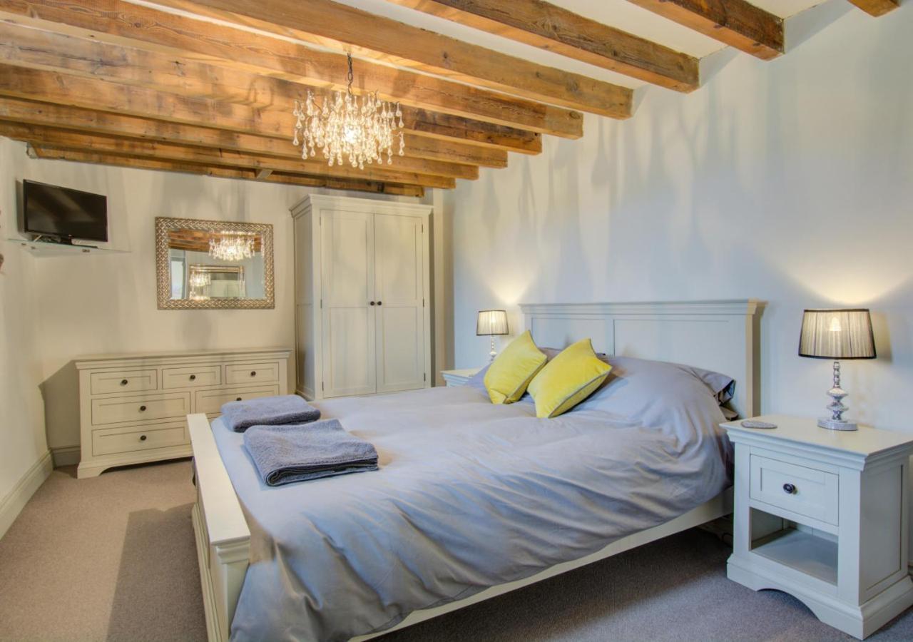 Bridge Barn view 3
