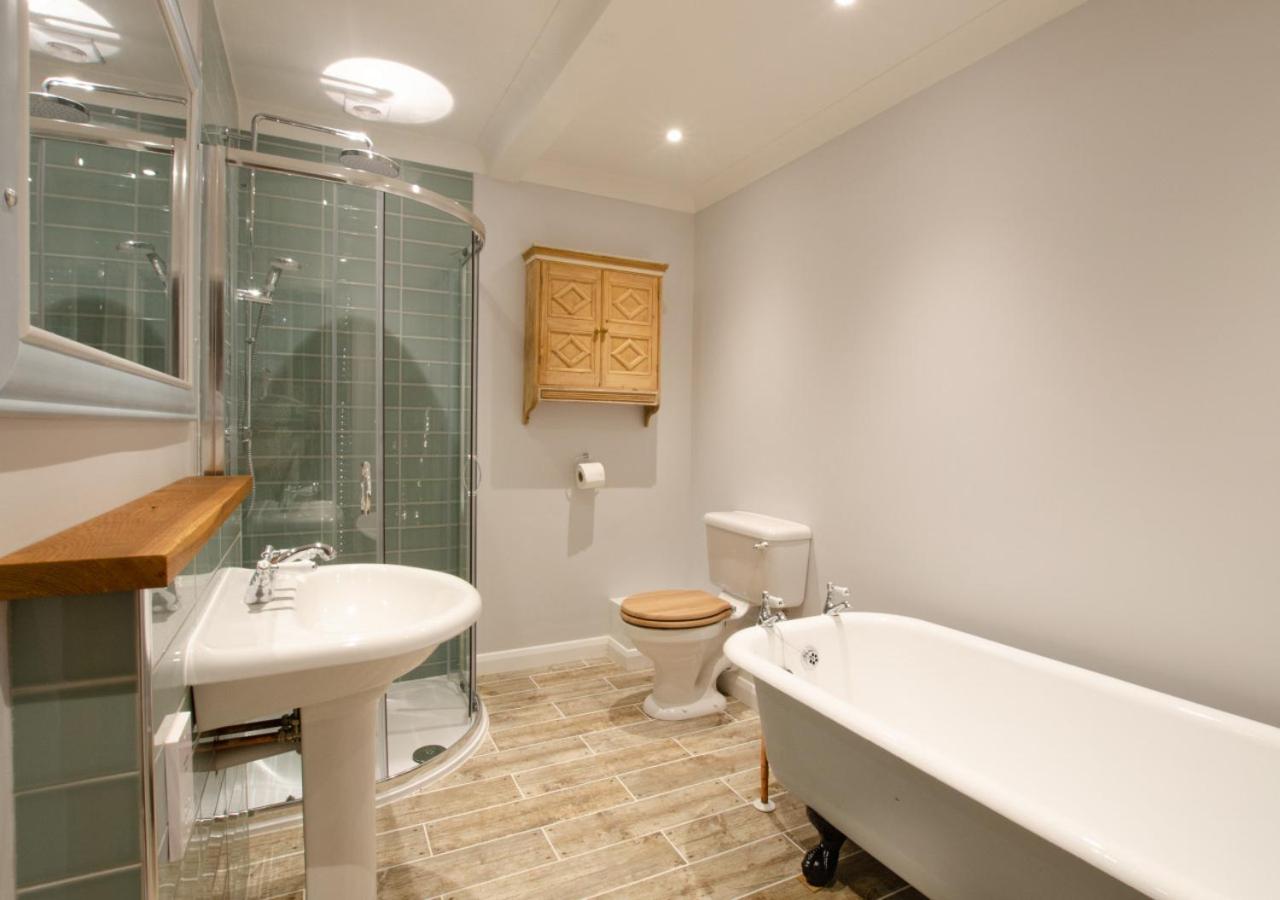 5 Bed in Salthouse oc-cubot