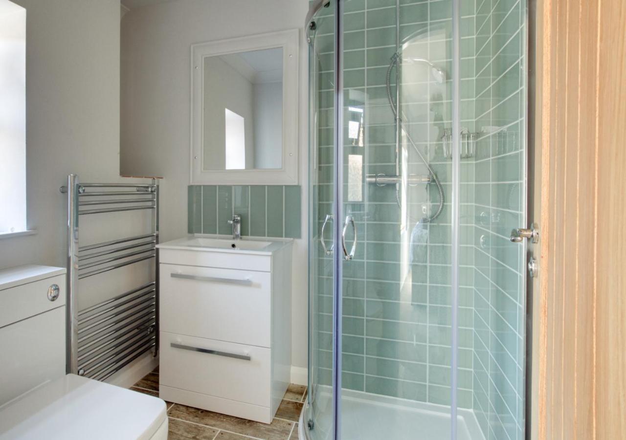 5 Bed in Salthouse oc-cubot