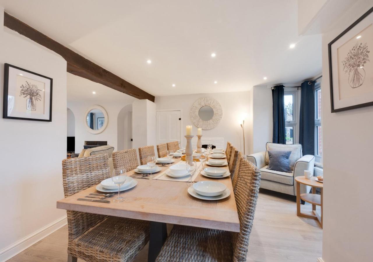 6 Bed in Bacton oc-2316