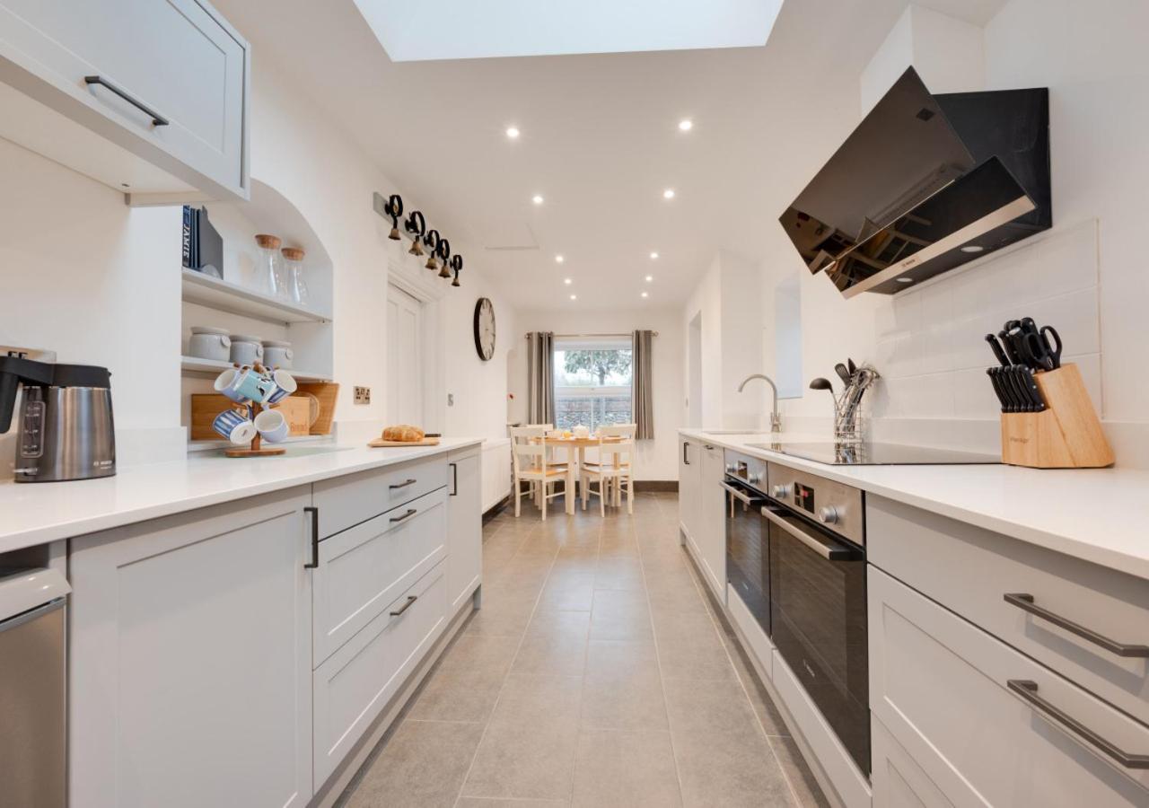 6 Bed in Bacton oc-2316