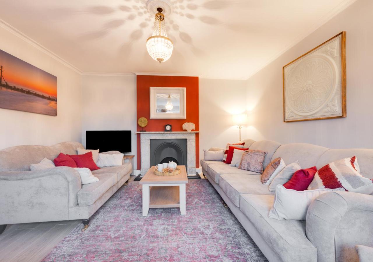 6 Bed in Bacton oc-2316