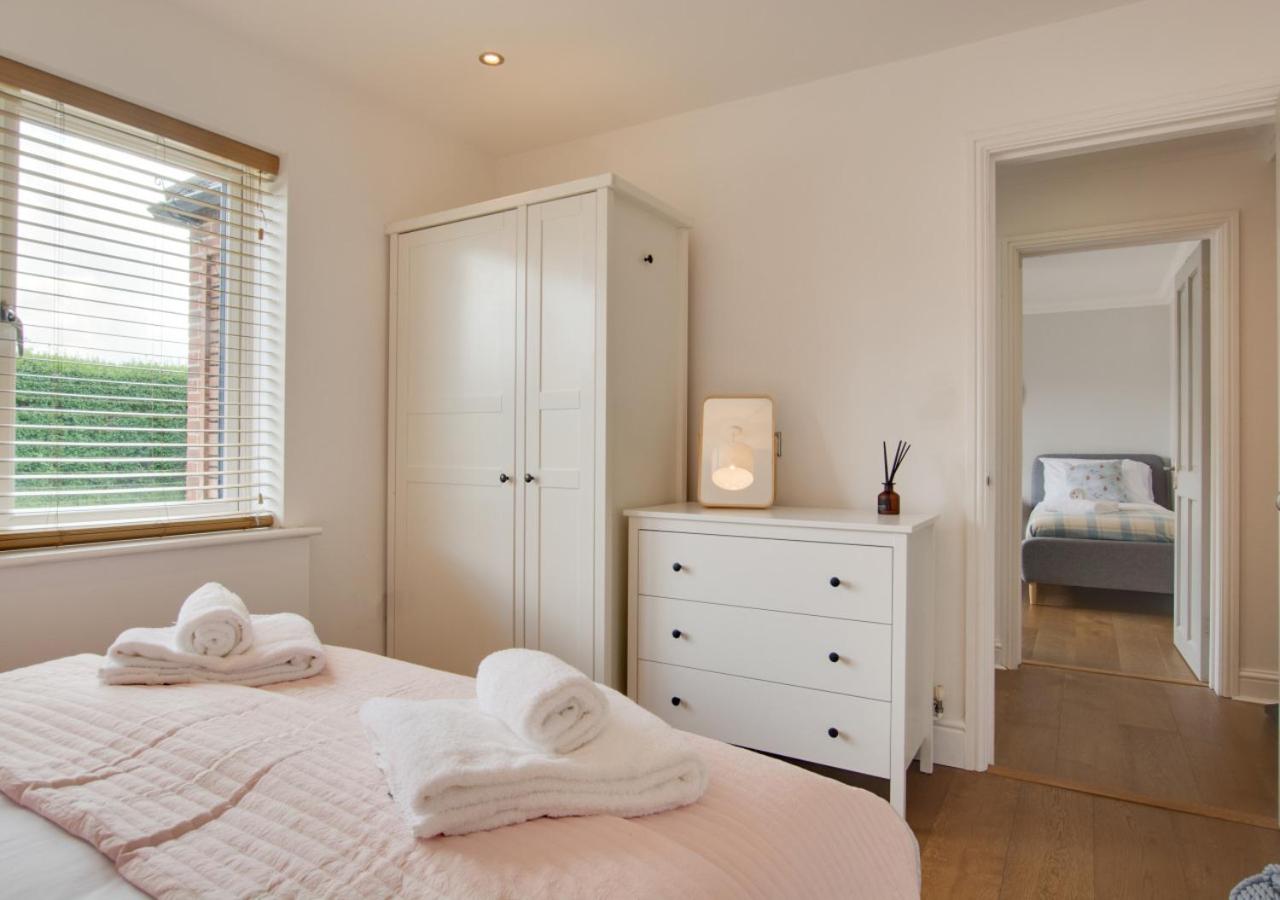 5 Bed in Bodham oc-2204