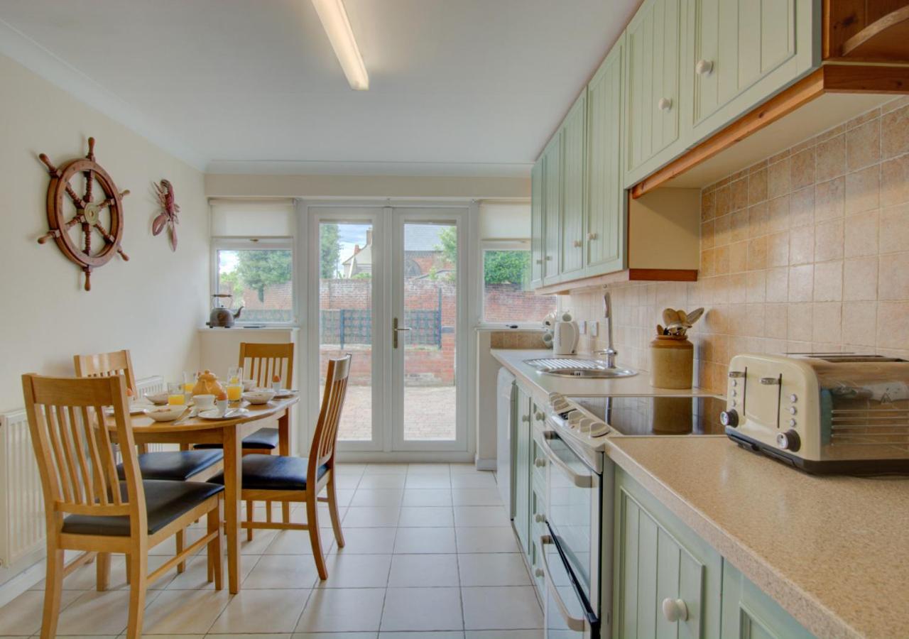 4 Bed in Wells-next-the-Sea oc-1309