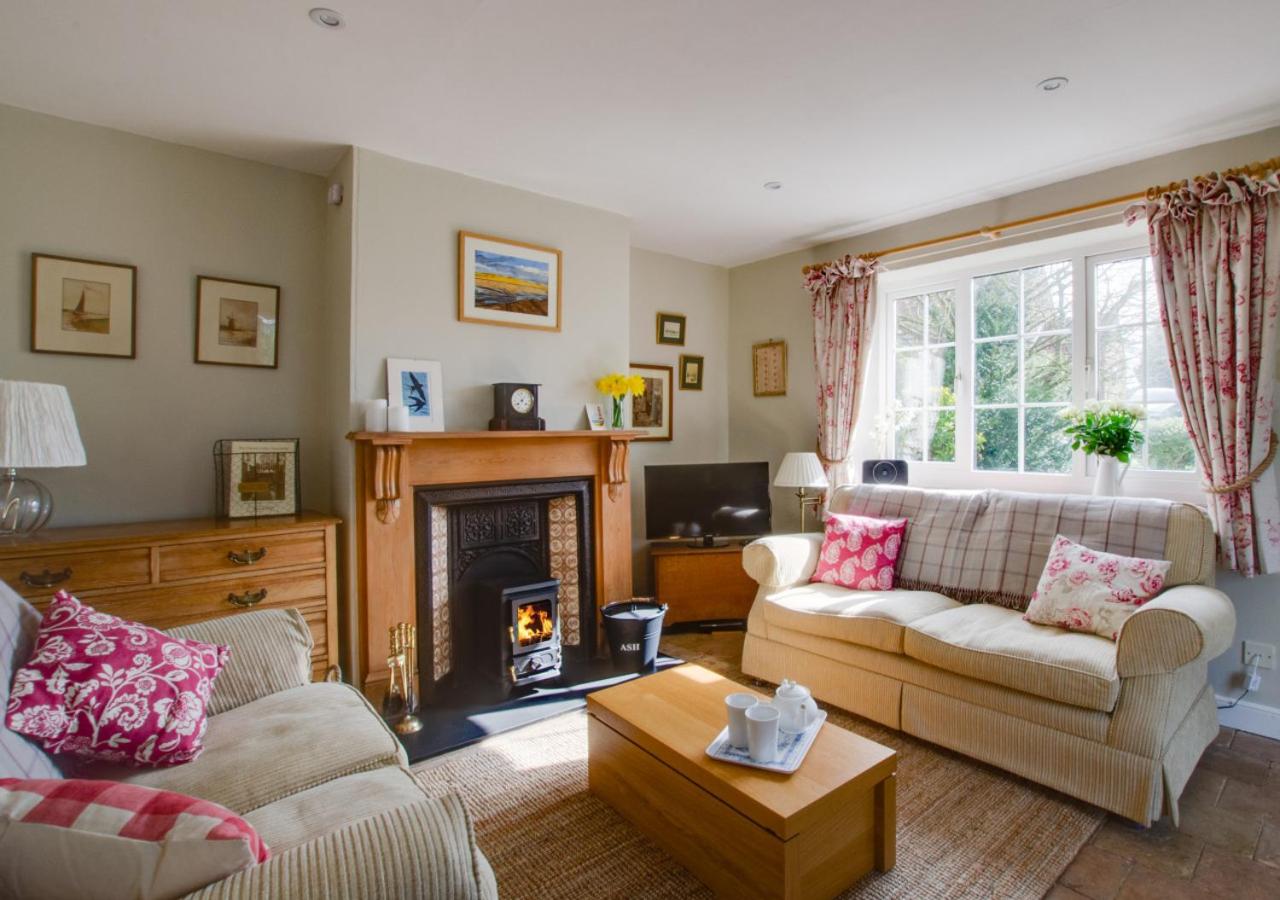 2 Bed in Letheringsett oc-endco view 2