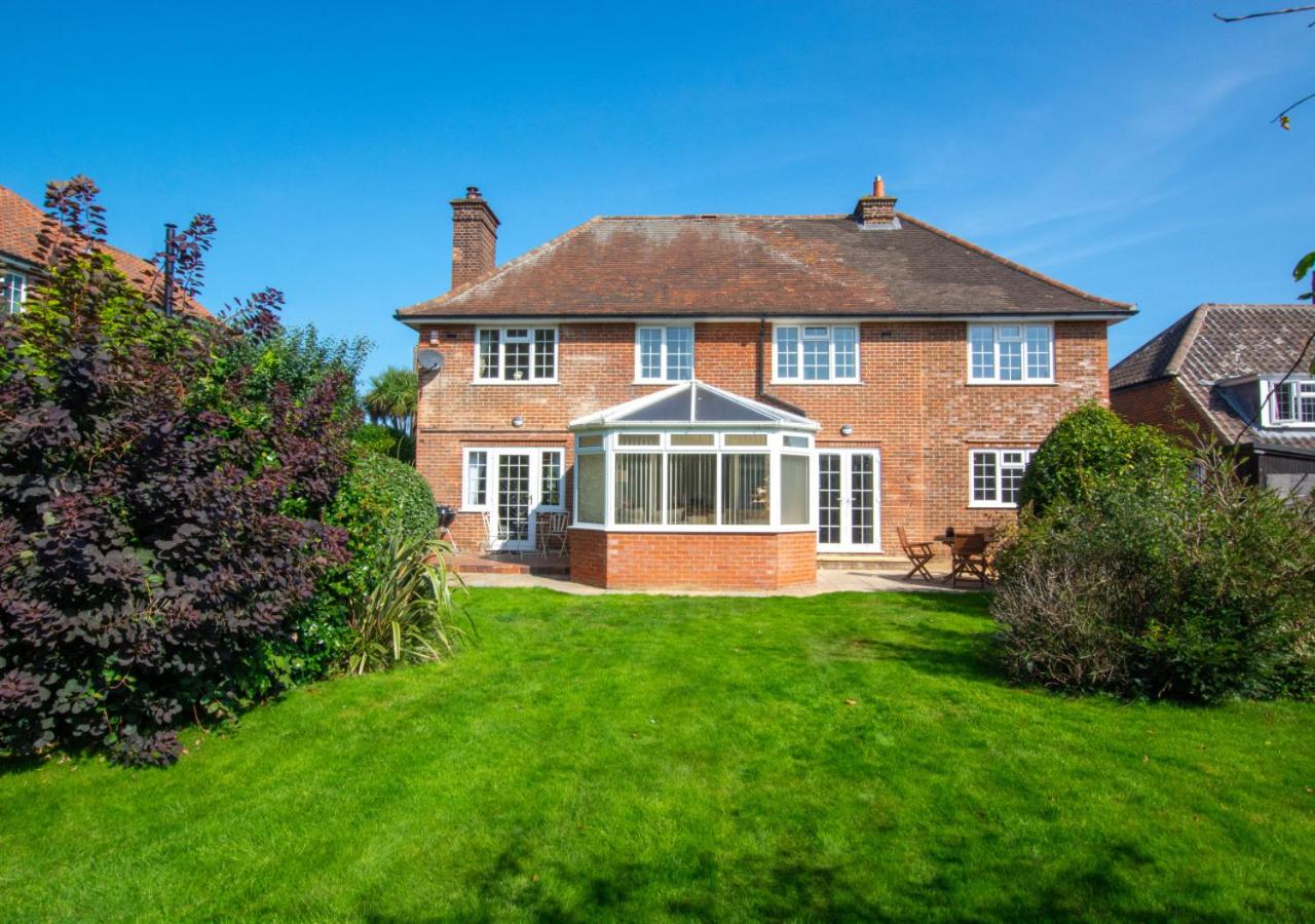 5 Bed in Mundesley oc-2189