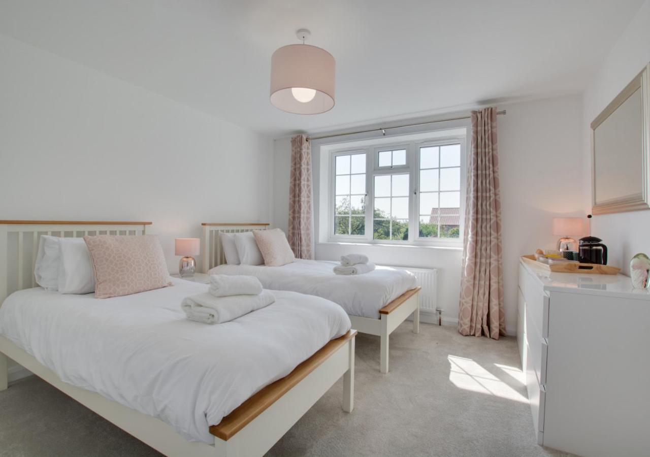 5 Bed in Mundesley oc-2189