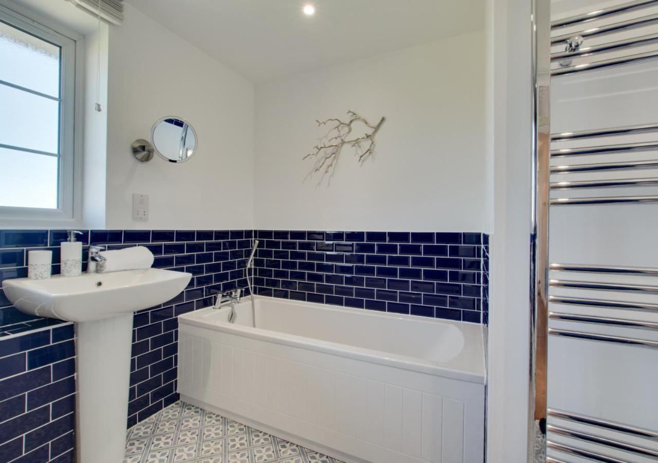 5 Bed in Mundesley oc-2189