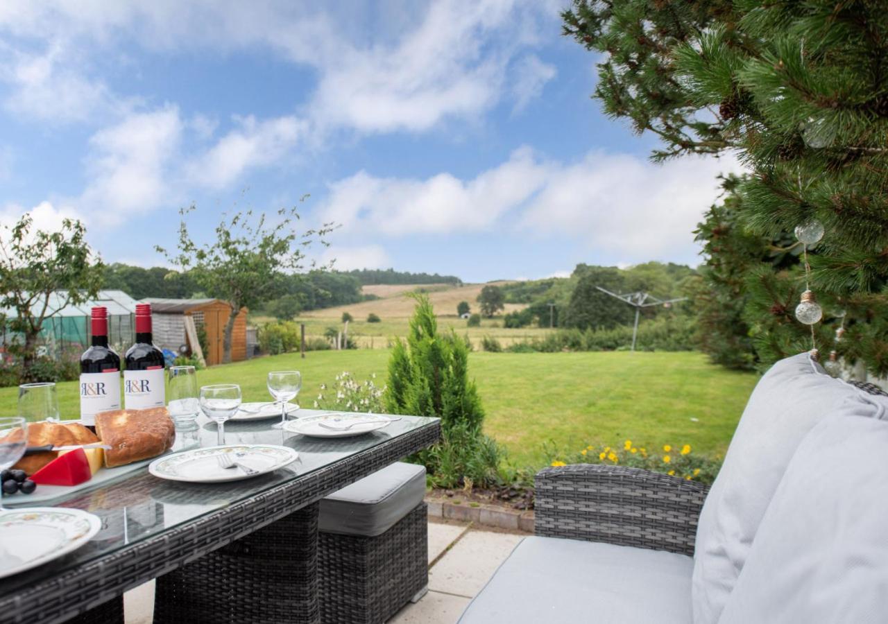 4 Bed in East Barsham oc-2180