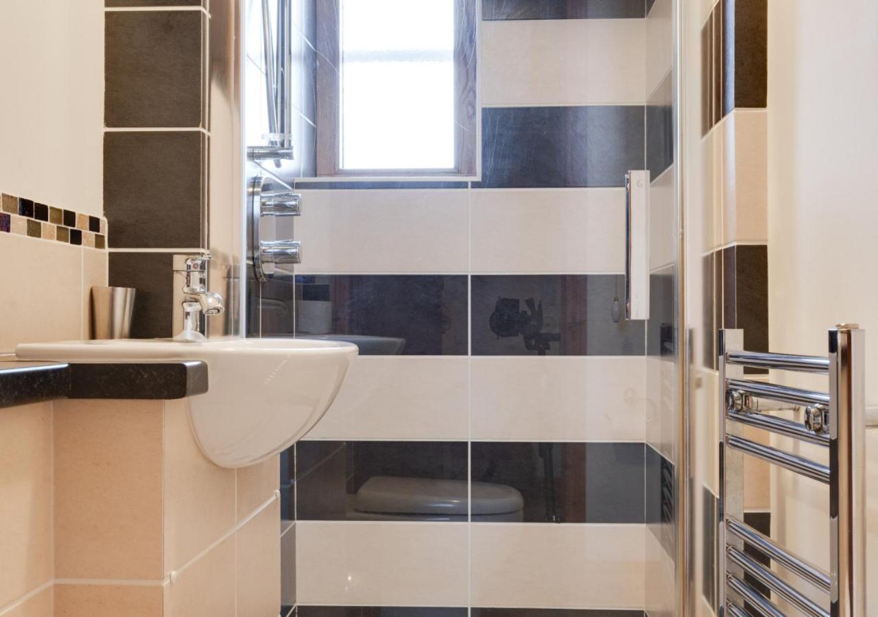 4 Bed in Roughton oc-1435
