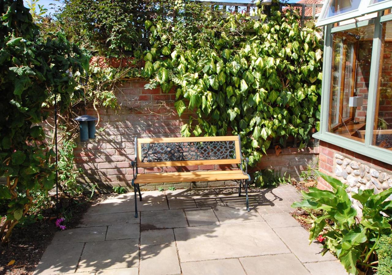 2 Bed in Bodham oc-1303