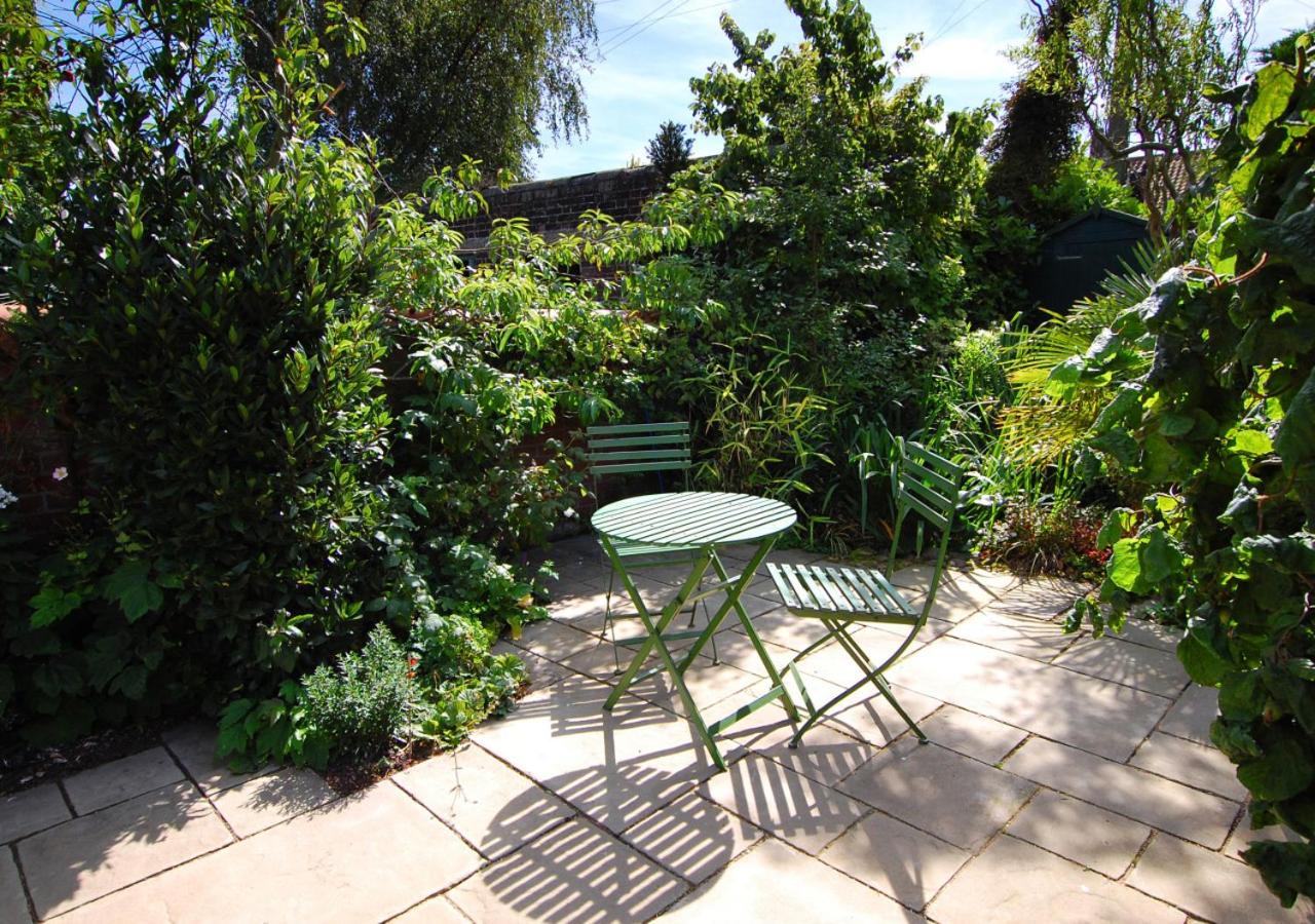 2 Bed in Bodham oc-1303