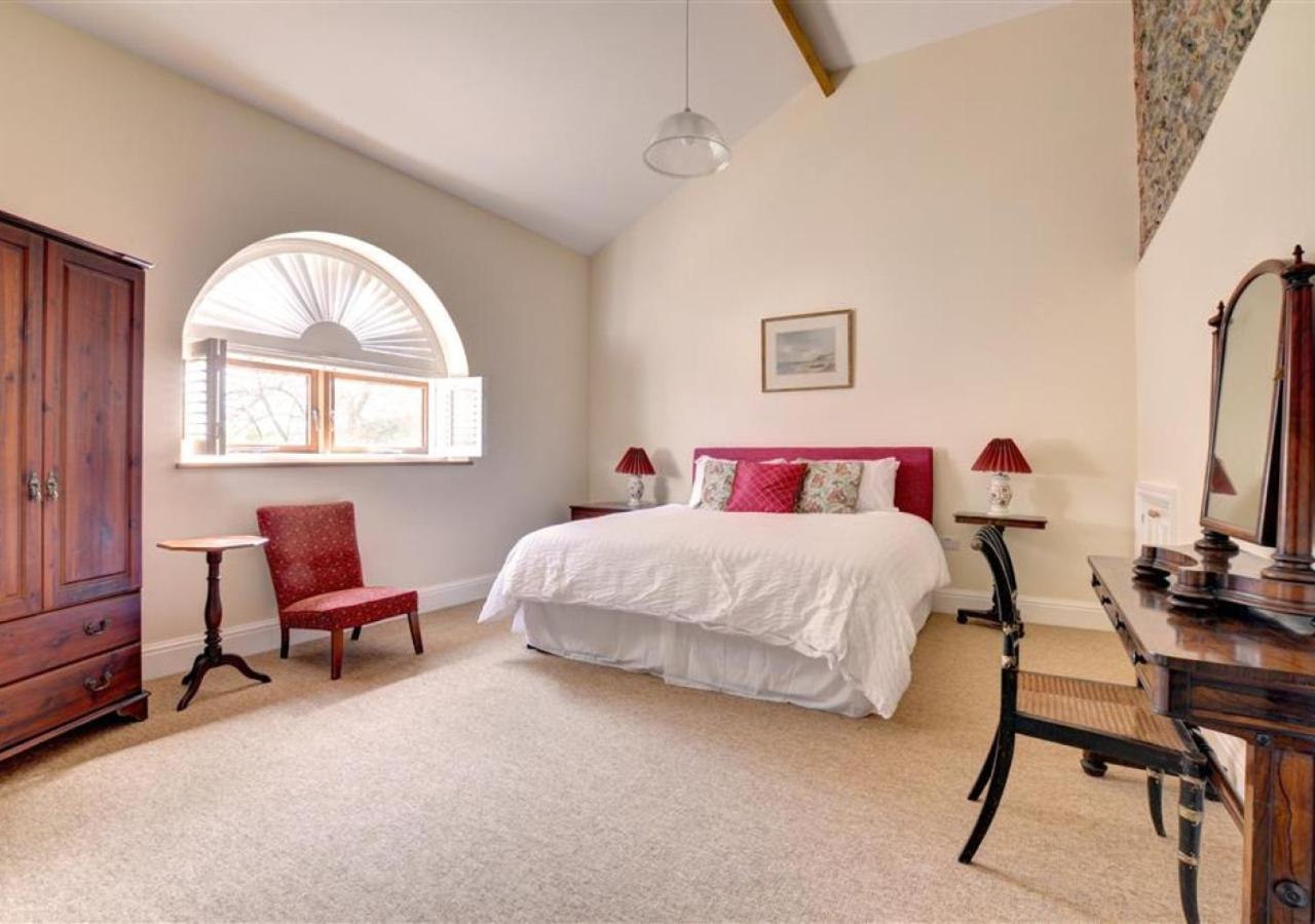 4 Bed in Cromer oc-1703