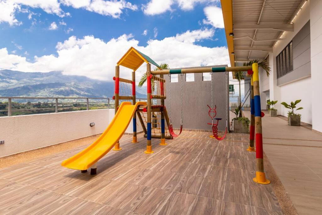 Confortable apartamento - Club House Armenia