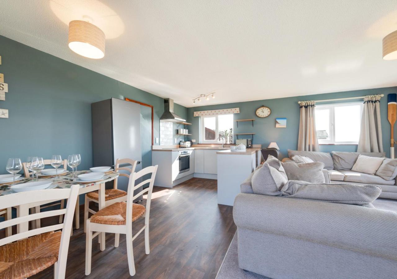 3 Bed in Eccles Beach oc-852