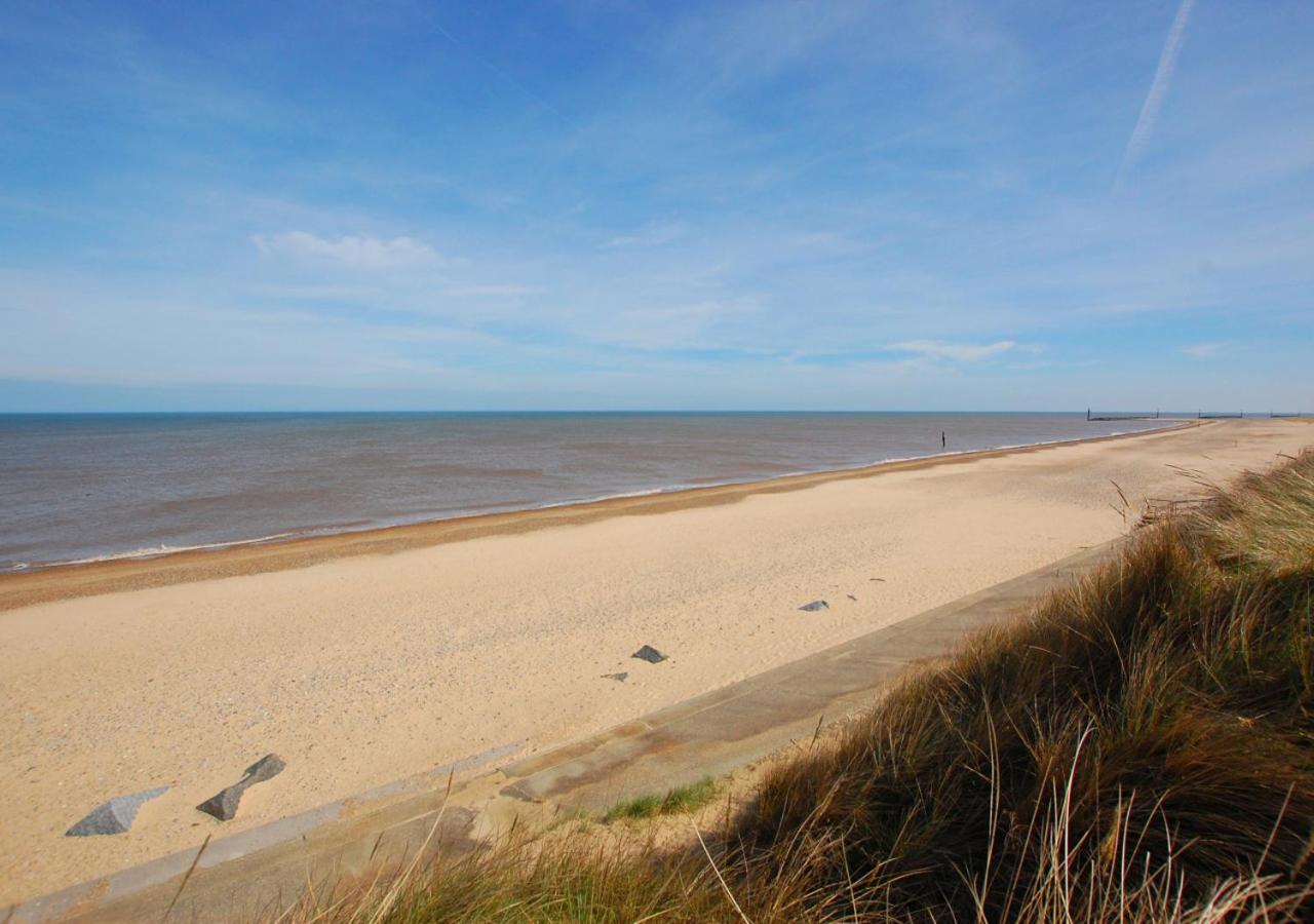 3 Bed in Eccles Beach oc-852