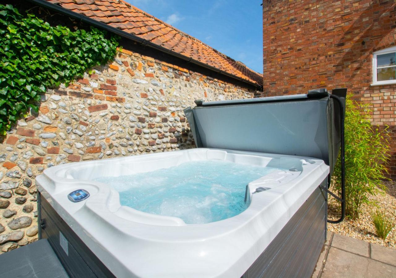 3 Bed in Holt oc-2150