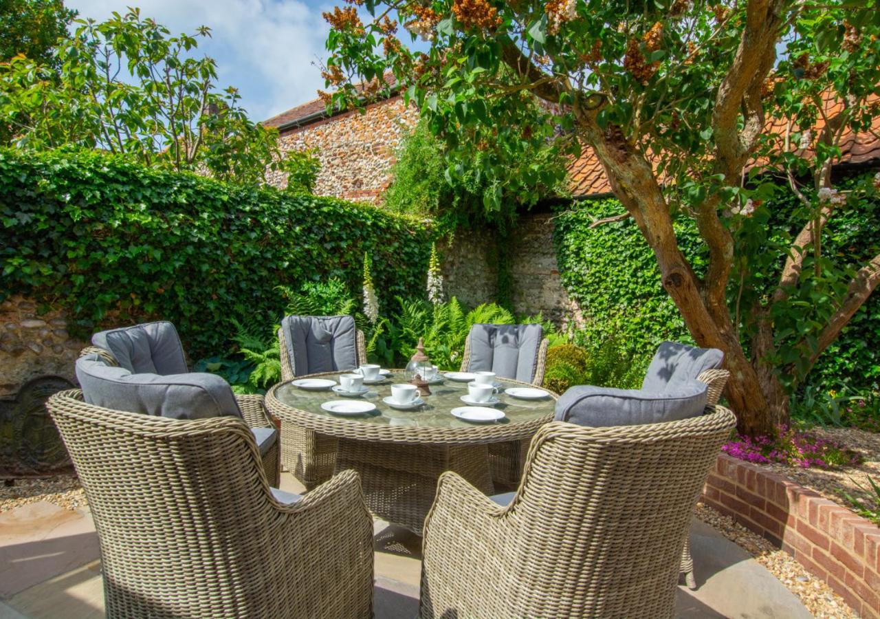 3 Bed in Holt oc-2150