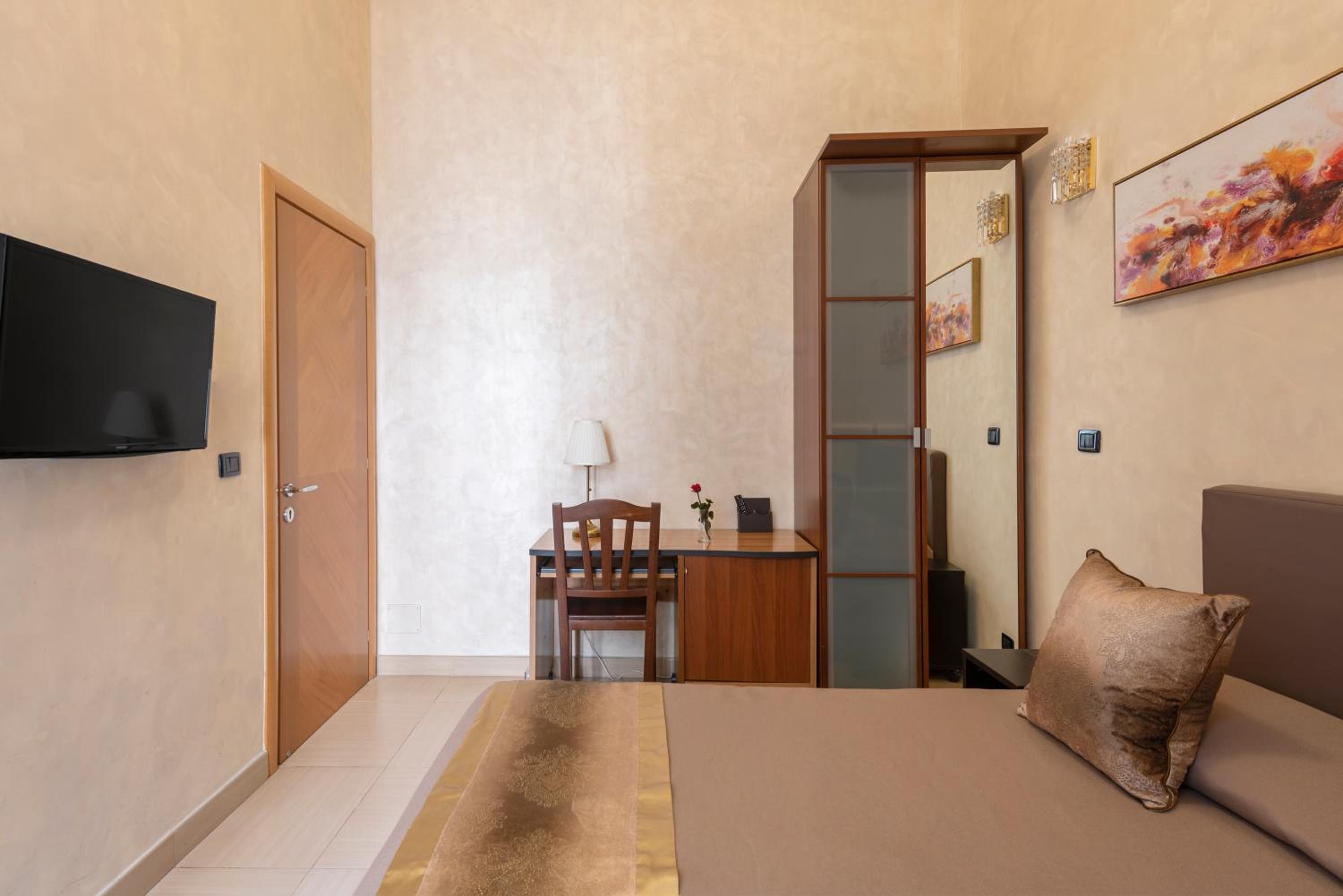 New Joyful Guest House