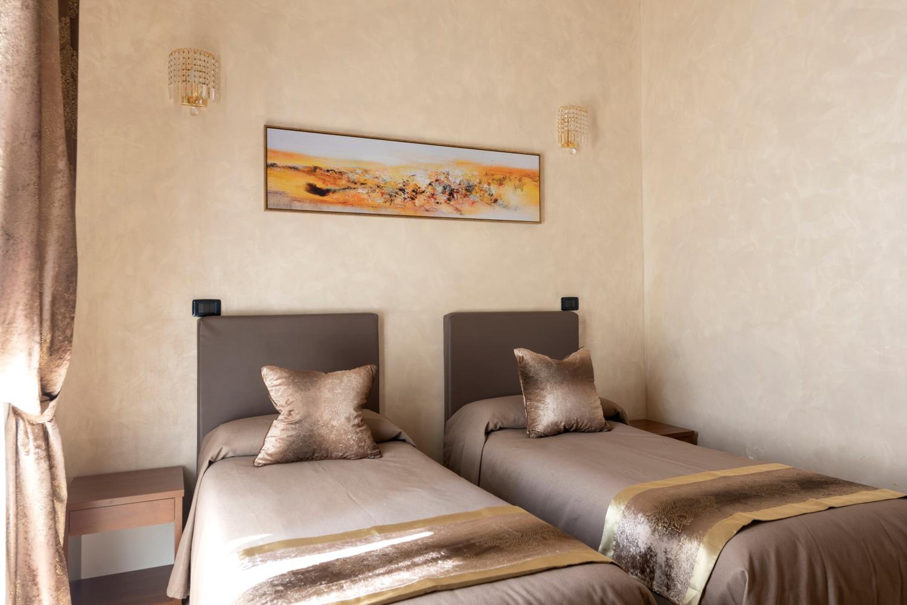 New Joyful Guest House