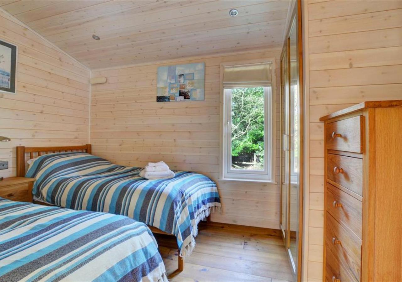 2 Bed in Weybourne oc-1628