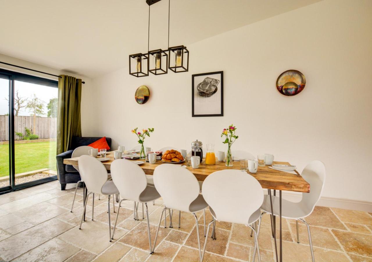 5 Bed in Briston oc-1875