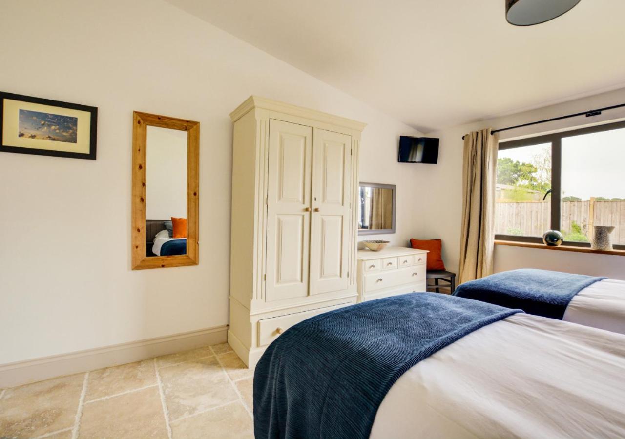 5 Bed in Briston oc-1875