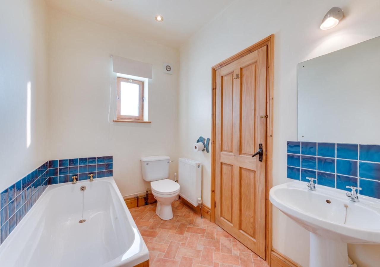 1 Bed in Docking oc-670