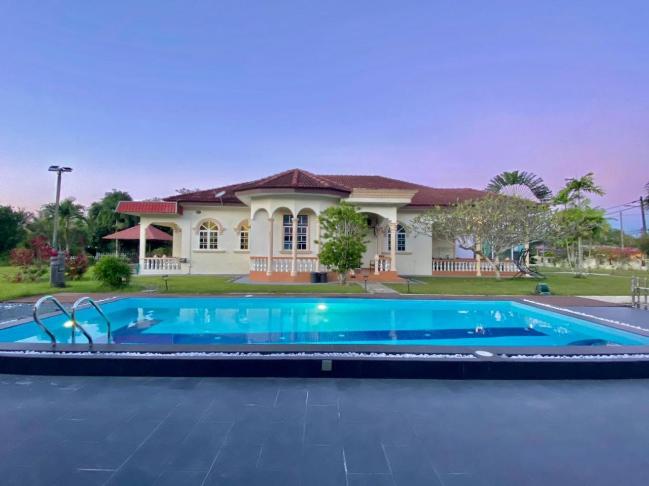 My Excel Garden Deluxe Villa with Orchard and Pool photo 1