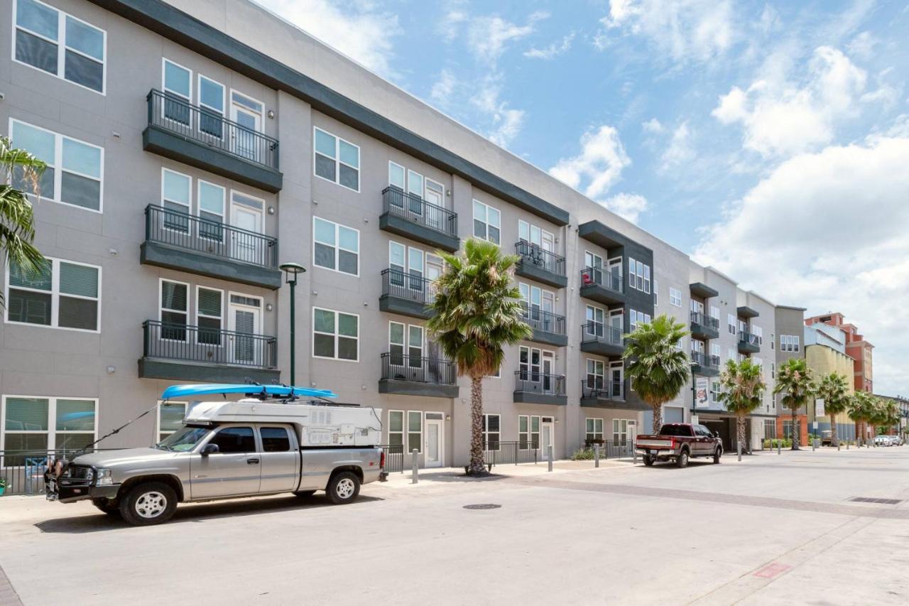Walk Along San Antonio River From a Top Floor Condo view 5