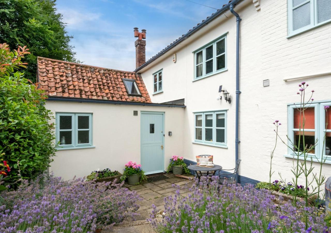 3 Bed in Shotesham All Saints oc-2094