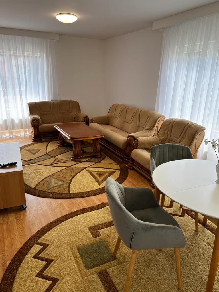 Casa Livezeni view 5