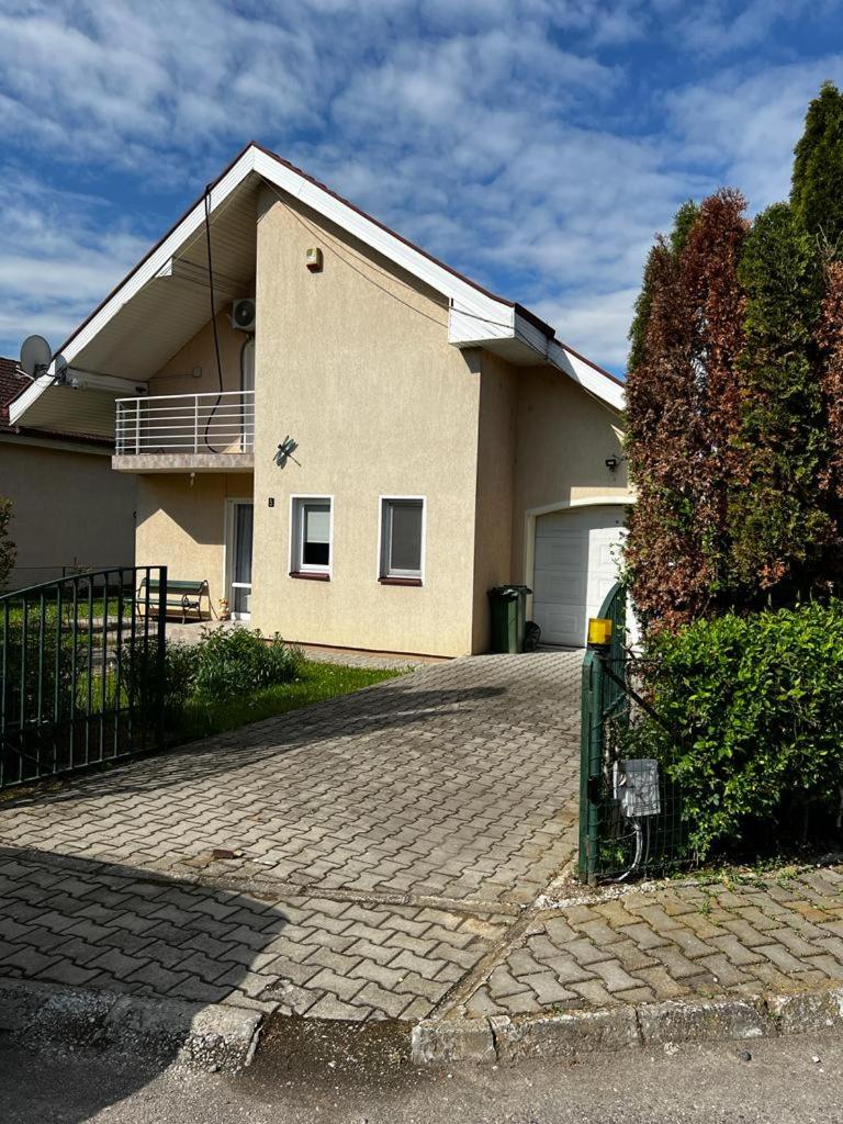 Casa Livezeni view 3