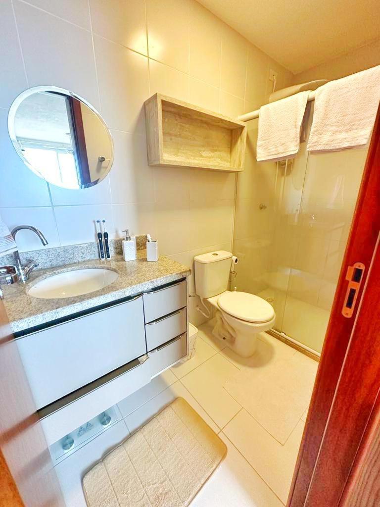 Aconchegante apartamento perto do mar com Wi-Fi gratuito