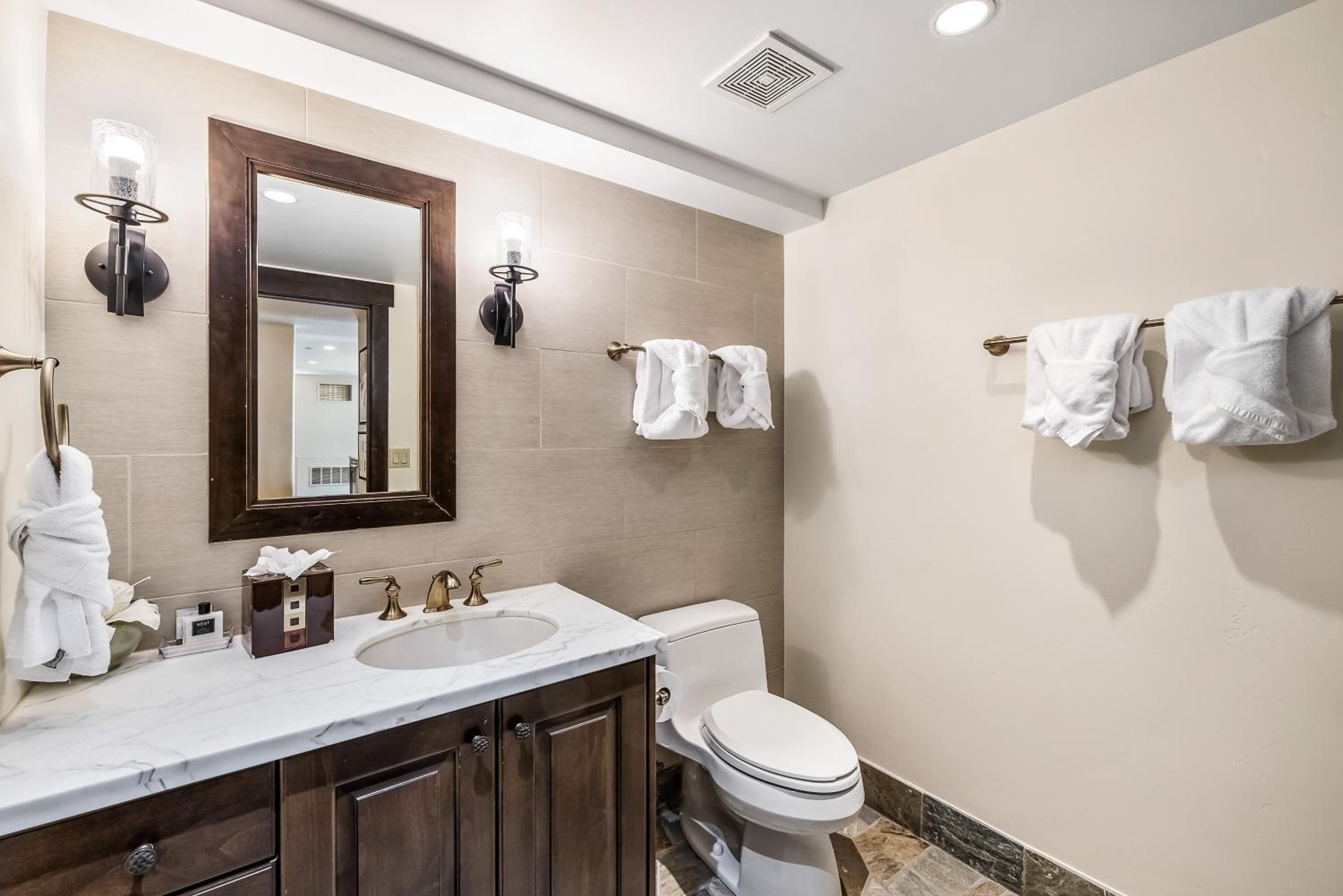 Spacious Luxury Unit at Lionshead Village in Vail - Property Image 2